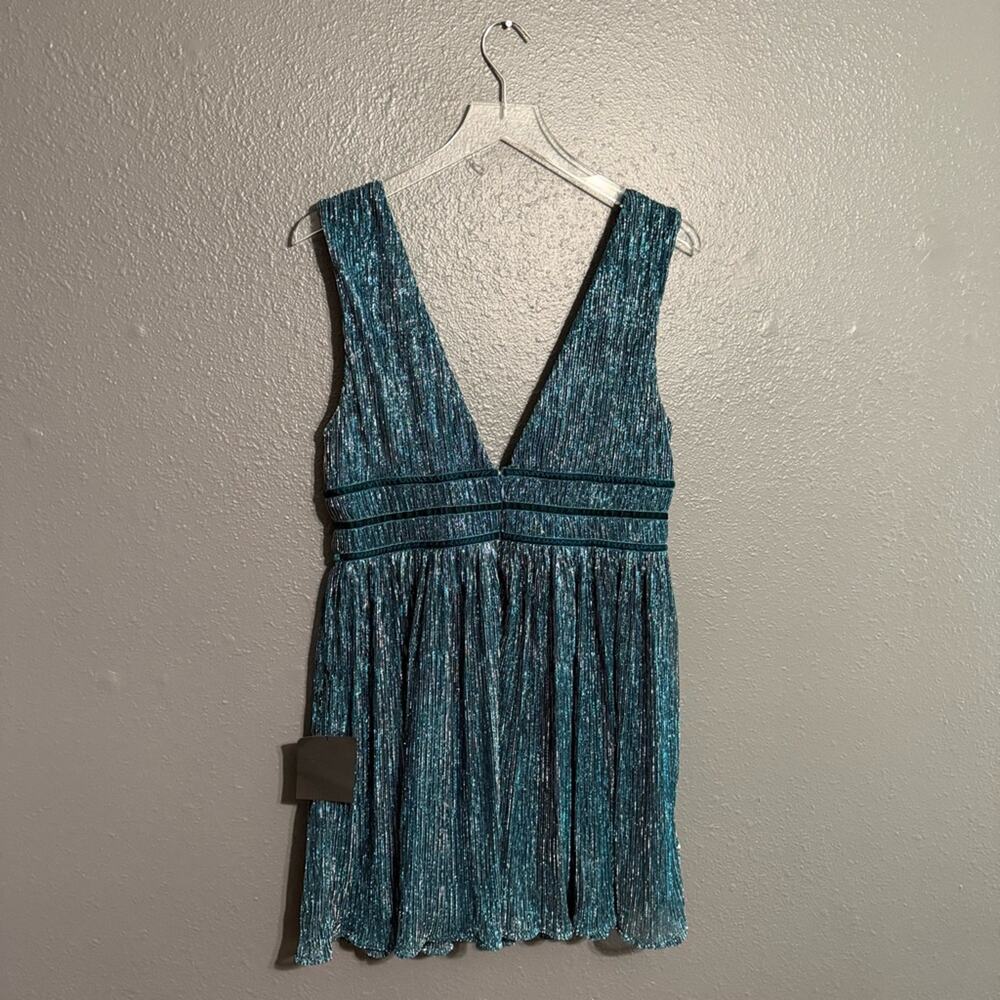 Lulu's NWT Smokeshow Teal Metallic Mini Dress Size M - Picture 3 of 8